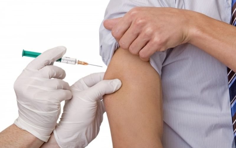 Τσιόδρας – Ασφαλή και αποτελεσματικά τα εμβόλια – Έχουν γίνει πολλά λάθη στον χειρισμό ασθενών με κοροναϊό