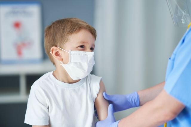 Κοροναϊός – Πριν από τα Χριστούγεννα θα χορηγηθεί το εμβόλιο στα παιδιά ηλικίας 5 με 11 ετών στην Ιταλία
