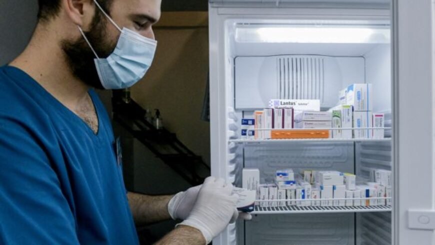 Κοροναϊός – Εντός της ημέρας η Ελλάδα παραλαμβάνει 2.000 μονοκλωνικά αντισώματα