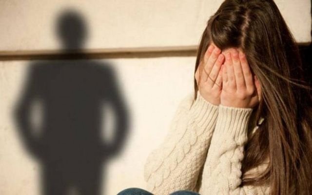Μαγνησία – «Φοβάμαι, έχω πέσει θύμα κακοποίησης» – Σοκάρει η μαρτυρία 15χρονης για τους γονείς της