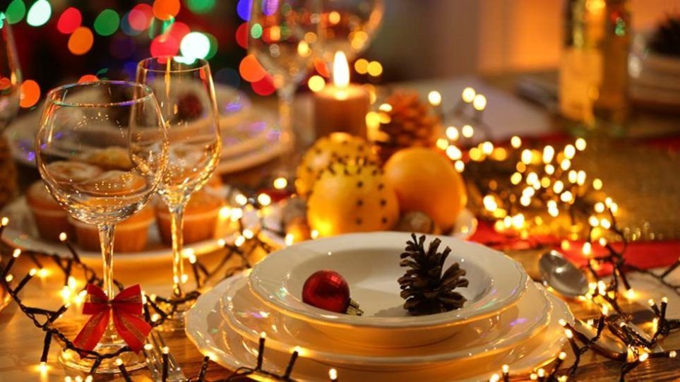 Χριστουγεννιάτικο τραπέζι – Οι τιμές για γαλοπούλα, κουραμπιέδες, μελομακάρονα [πίνακας]