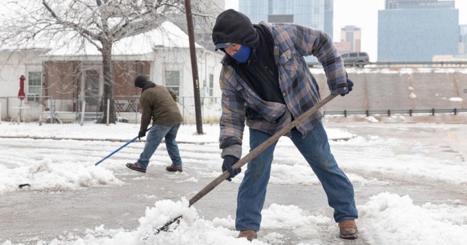 Ιαπωνία – Έκπληξη… το χιόνι για τους κατοίκους στο Τόκιο
