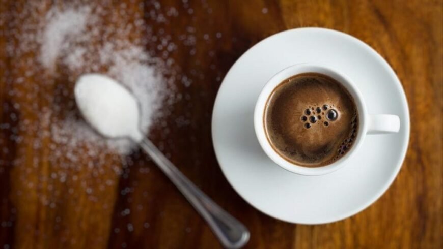 Ακρίβεια: «Εκτοξεύθηκαν» οι τιμές σε καφέ, ζάχαρη και γάλα – Σε ποια χώρα είναι ακριβότερα