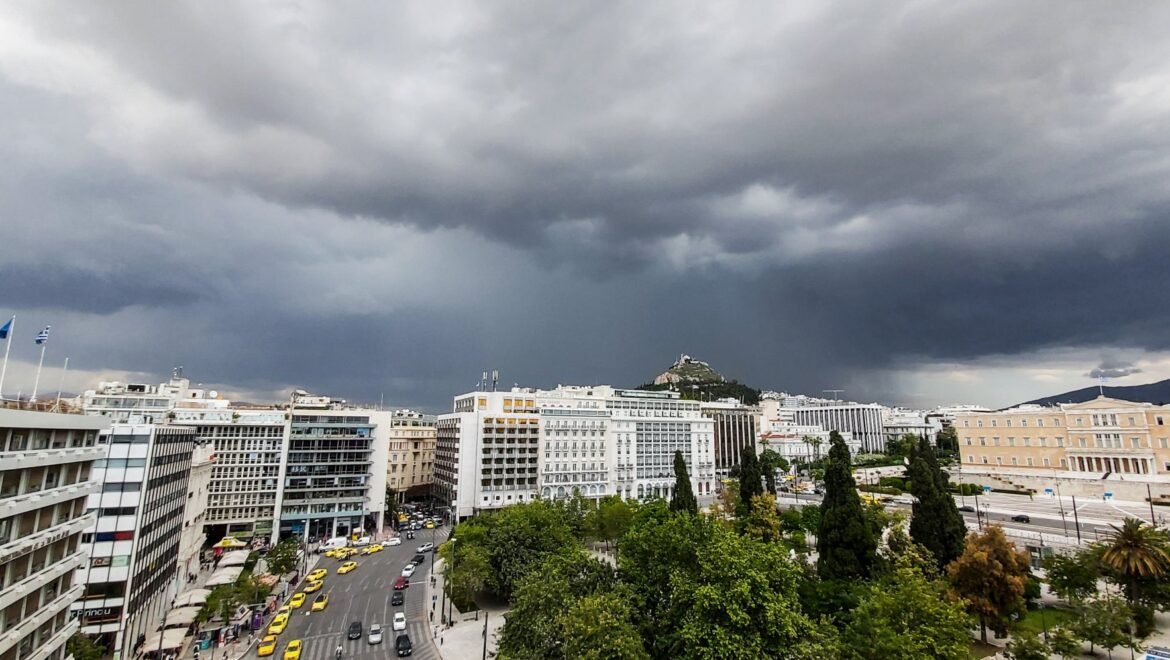 Έρχεται κακοκαιρία από την ερχόμενη Τρίτη – Η πρόγνωση Κολυδά