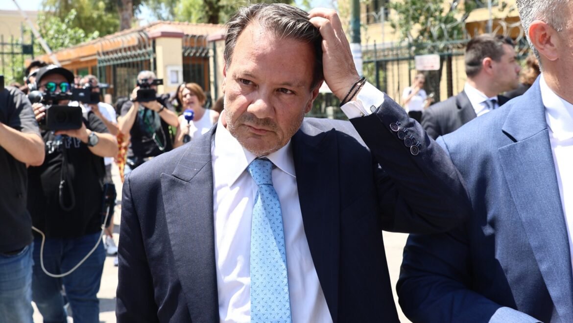Απόστολος Λύτρας: Νέα στοιχεία για τον ξυλοδαρμό της συζύγου του – «Είχε προηγηθεί ψυχολογική, κρυφή βία»