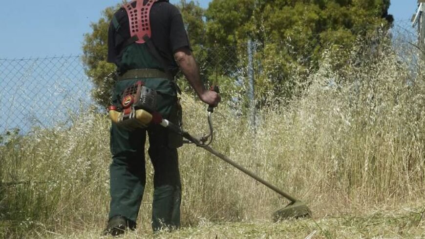 Ανακοίνωση καθαρισμού οικοπέδων