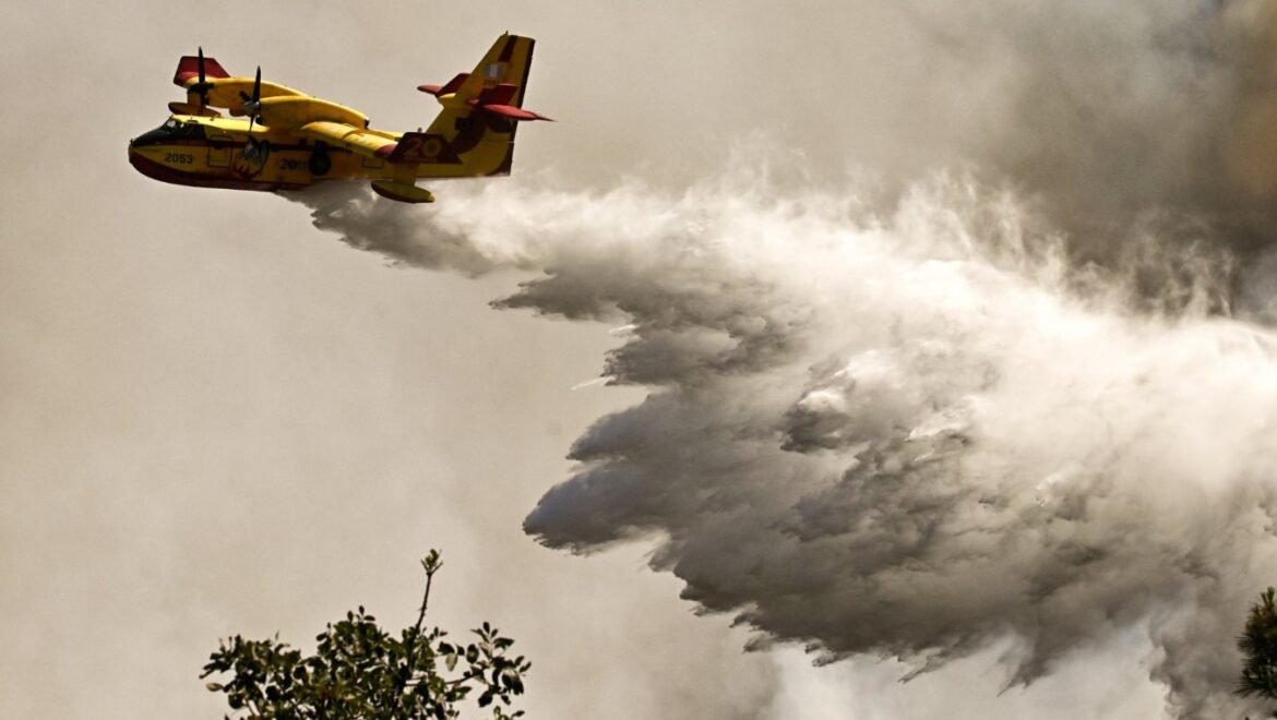 Φωτιά τώρα στην Αρκαδία – Επιχειρούν 6 εναέρια μέσα