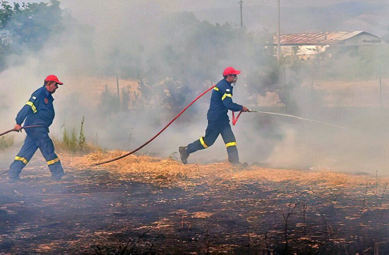 Άμεση η επέμβαση της Πυροσβεστικής για την φωτιά στην Τεγέα