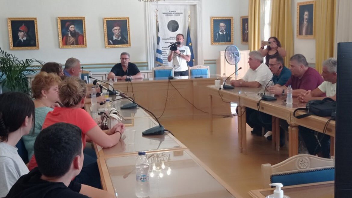 Άμεση αντίδραση της Περιφέρειας Πελοποννήσου για τη μη έγκριση τμημάτων στα ΕΠΑΛ Μεγαλόπολης και Τρίπολης