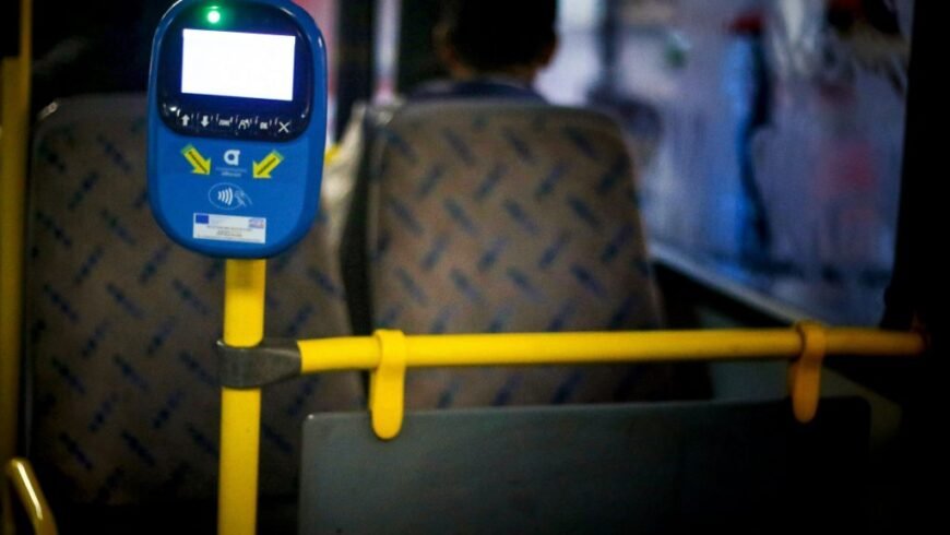 tap2ride: Σε ισχύ από σήμερα το νέο σύστημα στα ΜΜΜ – Πώς θα λειτουργεί