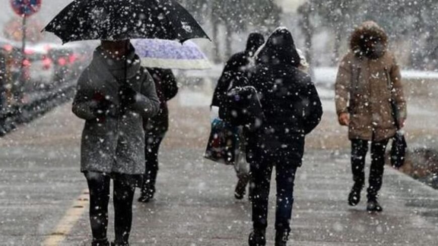 Καιρός: Έρχεται ψυχρό μέτωπο με χιόνια και σε χαμηλότερα υψόμετρα – Τι λέει ο Κολυδάς