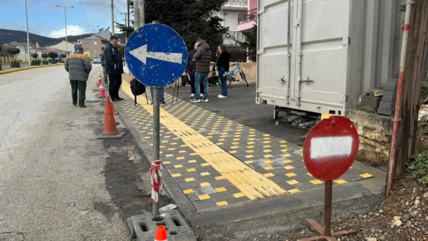 Έργα κατασκευής πεζοδρομίων στην λεωφόρο ΟΗΕ Τρίπολης