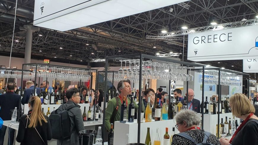 VisitPeloponnese | Η Περιφέρεια Πελοποννήσου στην έκθεση Prowein 2025 – Προώθηση του Πελοποννησιακού αμπελώνα στις διεθνείς αγορές
