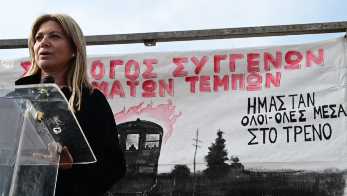Ξέσπασμα Καρυστιανού: Η δημοκρατία μας δεν κινδυνεύει απλά. Έχει καταργηθεί…