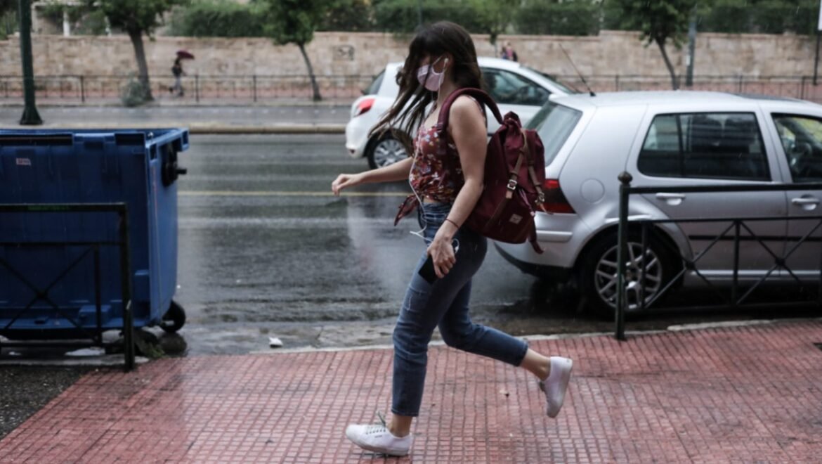 Έκτακτο δελτίου καιρού: Έρχονται καταιγίδες και μπουρίνια