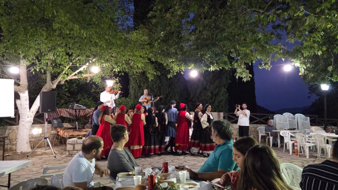 Με μεγάλη επιτυχία ολοκληρώθηκε το 4 ο Φεστιβάλ Τσακωνιάς από τον Δήμο Βόρειας Κυνουρίας.