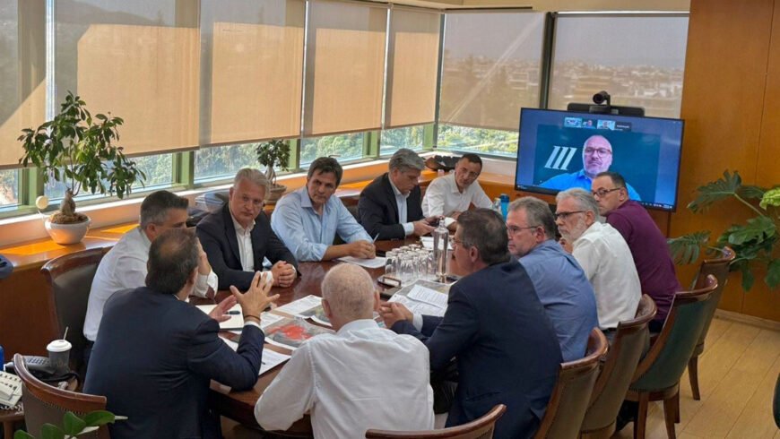Το σχέδιο αποκατάστασης του ελατοδάσους στην περιοχή Φενεού-Καστανιάς Κορινθίας αντικείμενο σύσκεψης στο Υπουργείο Περιβάλλοντος και Ενέργειας