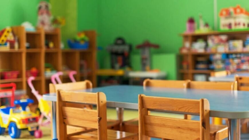 Στήριξη για χιλιάδες παιδιά και τις οικογένειές τους από την Περιφέρεια Πελοποννήσου – Νέα δράση για την ένταξη στην προσχολική εκπαίδευση και τη δημιουργική απασχόληση