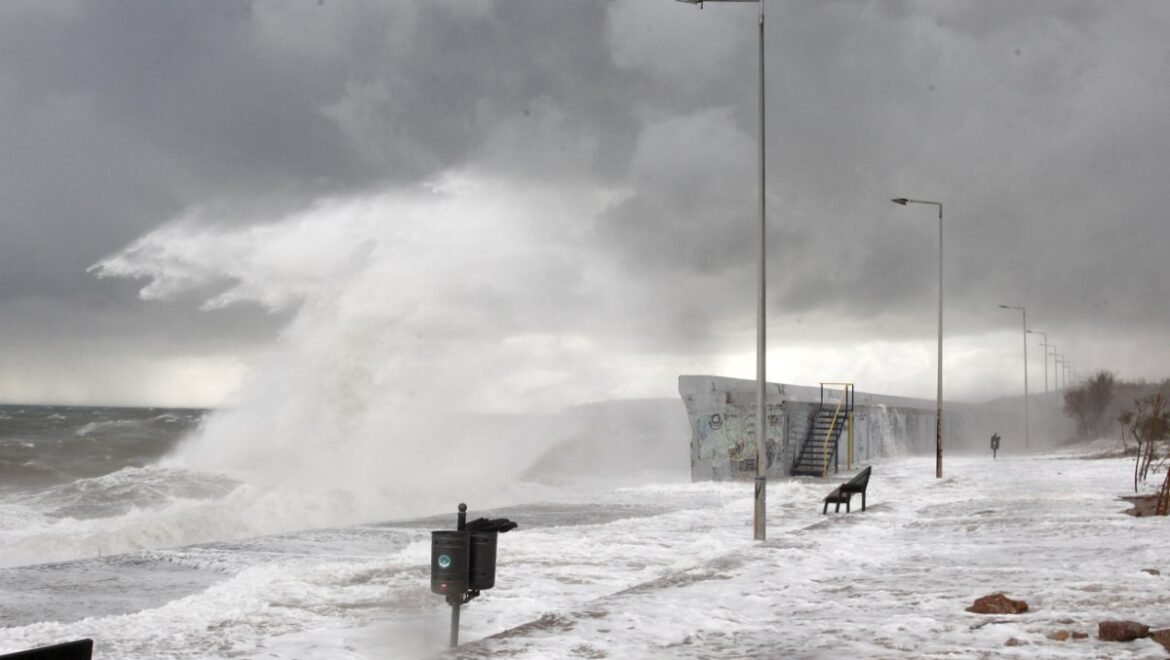Καιρός: Καμπανάκι της ΕΜΥ για ισχυρές βροχές και καταιγίδες σε νησιά του Ιονίου – Άνεμοι έως 8 μποφόρ