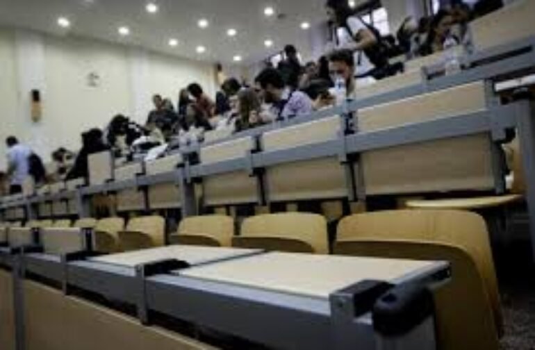 Διευκρινιστική εγκύκλιος από το υπουργείο Παιδείας για το νέο πειθαρχικό δίκαιο των φοιτητών στα ΑΕΙ