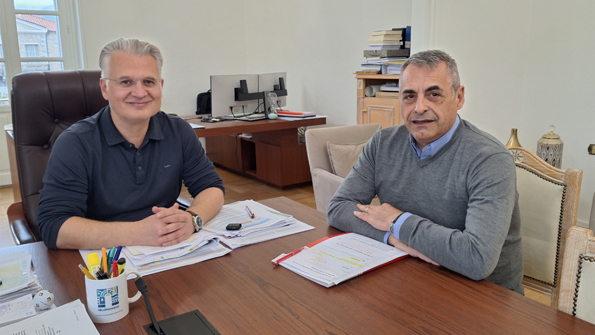 Η κοινή στρατηγική για παρεμβάσεις που αναβαθμίζουν τον Δήμο στο επίκεντρο της συνάντησης του Περιφερειάρχη Δημήτρη Πτωχού με τον Δήμαρχο Τρίπολης Κώστα Τζιούμη