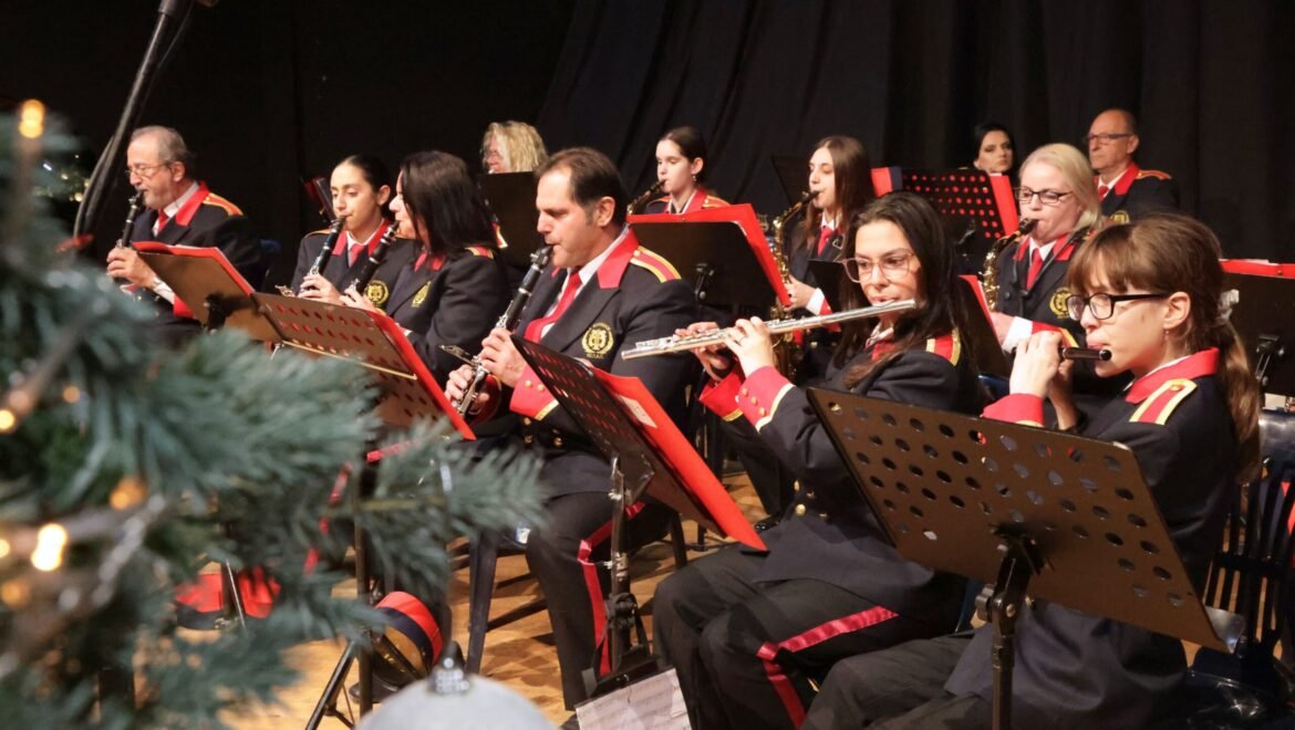 «Χριστουγεννιάτικες Μελωδίες» στο Δημοτικό Ελεύθερο Ανοιχτό Πανεπιστήμιο Δήμου Κορινθίων