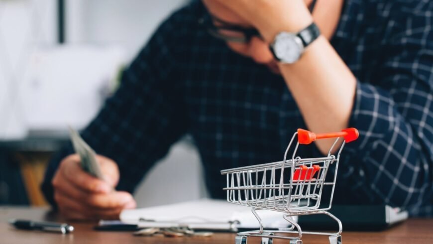 Οικονομικό κλίμα: Νέα επιδείνωση το Νοέμβριο – Βουλιάζει η καταναλωτική εμπιστοσύνη