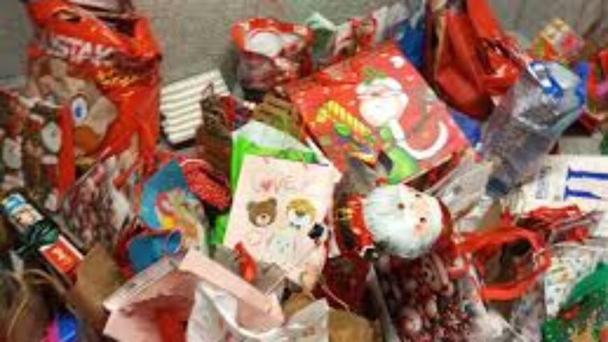 Δώρα αγάπης από το Santa Walk στο Δήμο Τρίπολης