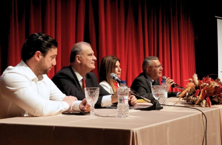 Νέο μάθημα στο ΔΕΑΠ: Η σεξουαλικότητα στους εφήβους