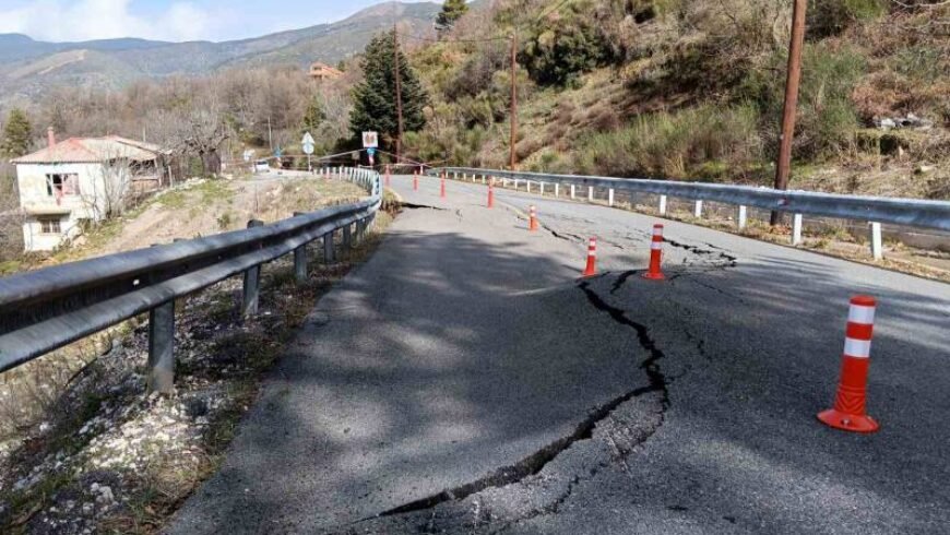 Μέσω παράκαμψης η κυκλοφορία στον εθνικό δρόμο Καλαμάτας – Σπάρτης λόγω κατολίσθησης