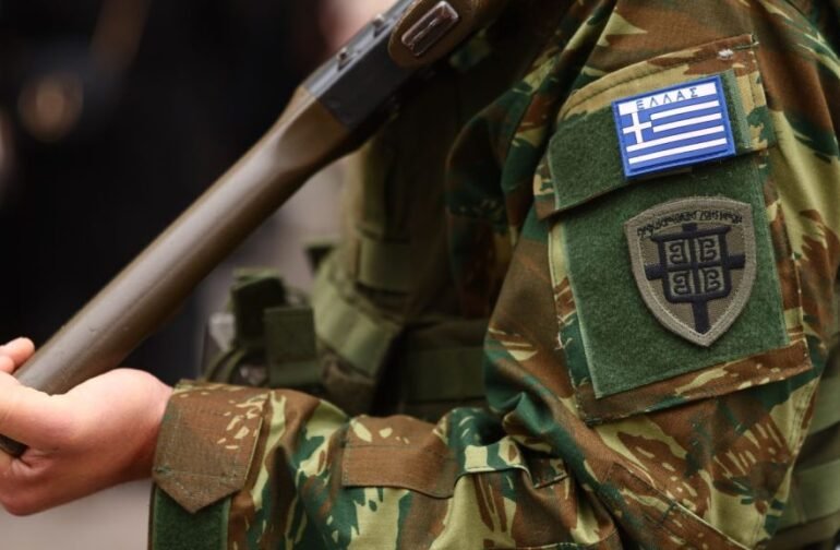 Στρατιωτική θητεία: Από σήμερα σε εφαρμογή το νέο μοντέλο – Όλα όσα αλλάζουν