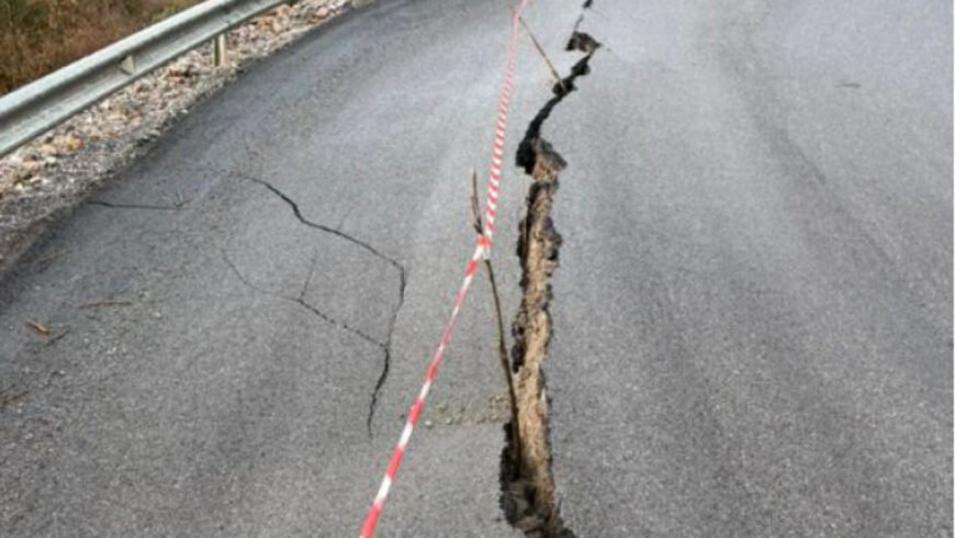 Σε εξέλιξη έργα αποκατάστασης στην επαρχιακή οδό Τρίπολης – Βάστα από την Περιφέρεια Πελοποννήσου
