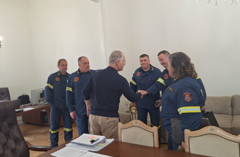 Συντονισμός και επιχειρησιακή ετοιμότητα ενόψει αντιπυρικής περιόδου στο επίκεντρο συνάντησης στην Περιφέρεια Πελοποννήσου