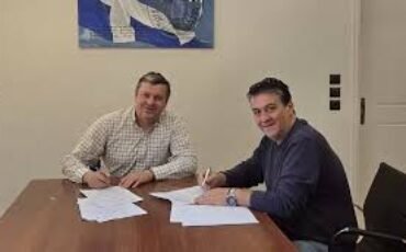 Υπογραφή σύμβασης του έργου: «Τσιμεντοστρώσεις στη δημοτική κοινότητα Κορακοβουνίου»