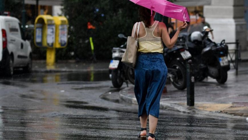 Καιρός: Πρόσκαιρη μεταβολή με βροχές και σποραδικές καταιγίδες – Έως 34 βαθμούς η θερμοκρασία