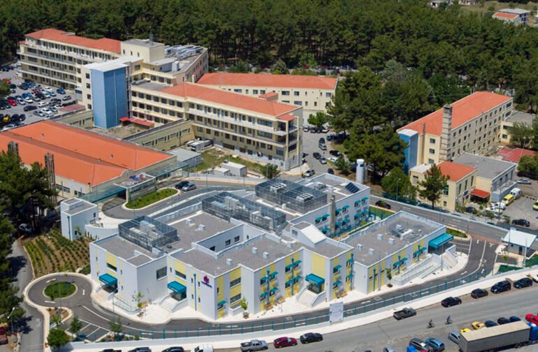 Η Περιφέρεια Πελοποννήσου προχωρά την ενεργειακή αναβάθμιση του Παναρκαδικού Νοσοκομείου – Οριστικός ανάδοχος για έργο 4,79 εκατ. ευρώ  