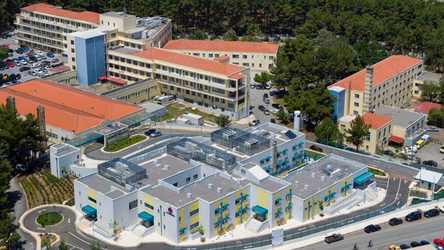 Η Περιφέρεια Πελοποννήσου προχωρά την ενεργειακή αναβάθμιση του Παναρκαδικού Νοσοκομείου – Οριστικός ανάδοχος για έργο 4,79 εκατ. ευρώ