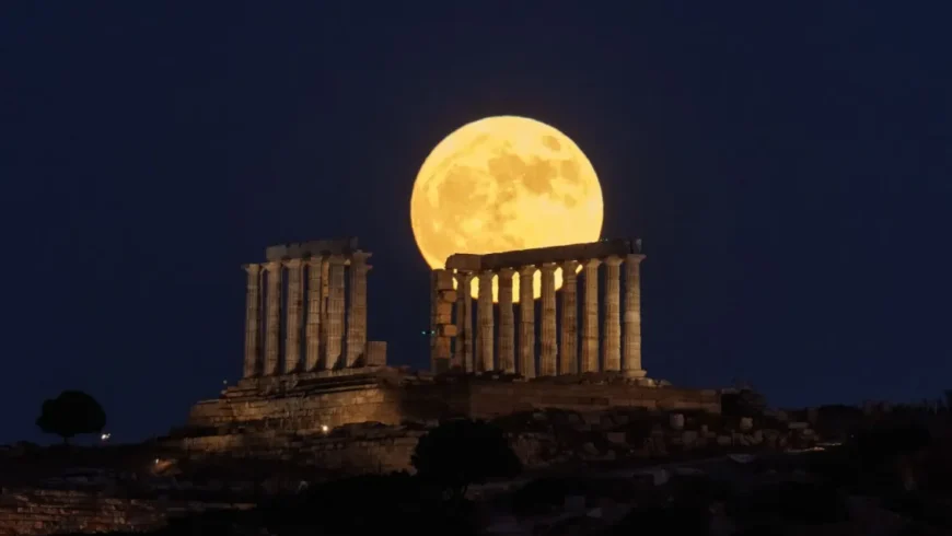 Πανσέληνος Ιουλίου: Πότε έρχεται «το φεγγάρι του κόκκινου ελαφιού»