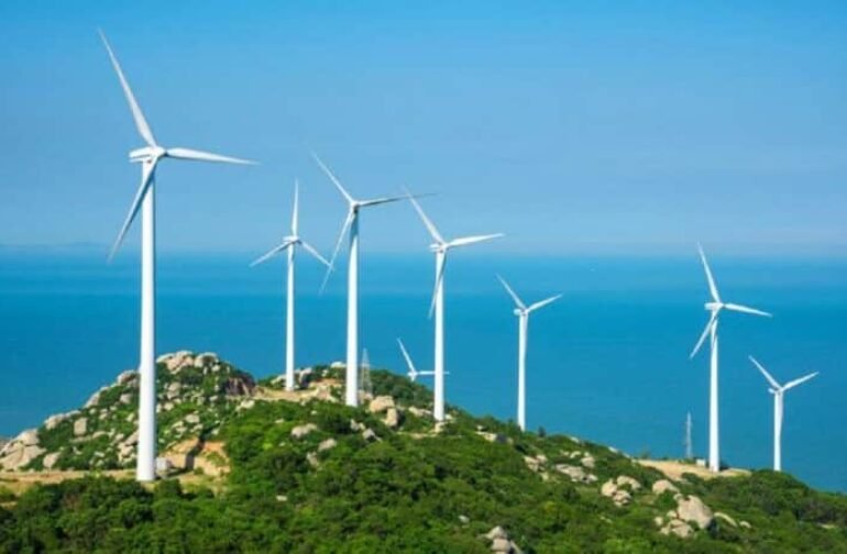 Ποιος ελέγχει τα ιδιωτικά δίκτυα ρεύματος των ΑΠΕ στην Πελοπόννησο;