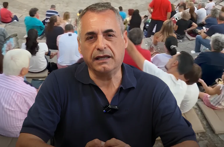 Με αφορμή την απόφαση που έλαβε προχθές το Συντονιστικό Όργανο Πολιτικής Προστασίας, με την οποία δεν δόθηκε η εξαίρεση που είχε ζητηθεί για τη διεξαγωγή θεατρικών παραστάσεων στο Άλσος Αγίου Γεωργίου, ο Δήμαρχος Τρίπολης προέβη στις ακόλουθες δηλώσεις..