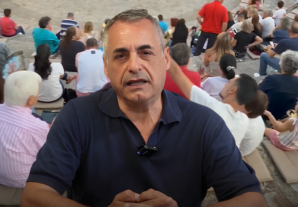 Με αφορμή την απόφαση που έλαβε προχθές το Συντονιστικό Όργανο Πολιτικής Προστασίας, με την οποία δεν δόθηκε η εξαίρεση που είχε ζητηθεί για τη διεξαγωγή θεατρικών παραστάσεων στο Άλσος Αγίου Γεωργίου, ο Δήμαρχος Τρίπολης προέβη στις ακόλουθες δηλώσεις..