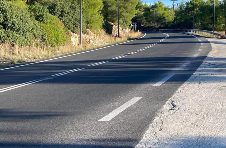 Περιφέρεια Πελοποννήσου: Καθαρισμοί σε 146,5 χιλιόμετρα οδικού δικτύου στην Κορινθία – Σε εξέλιξη διαγραμμίσεις σε 125 χιλιόμετρα