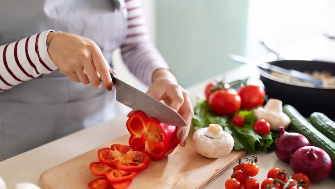 Σταδιακή επαναφορά σε σωστά γεύματα